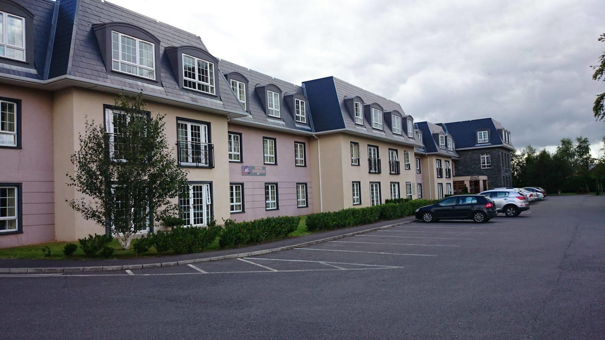 Innisfallen Hotel Fossa Exterior foto